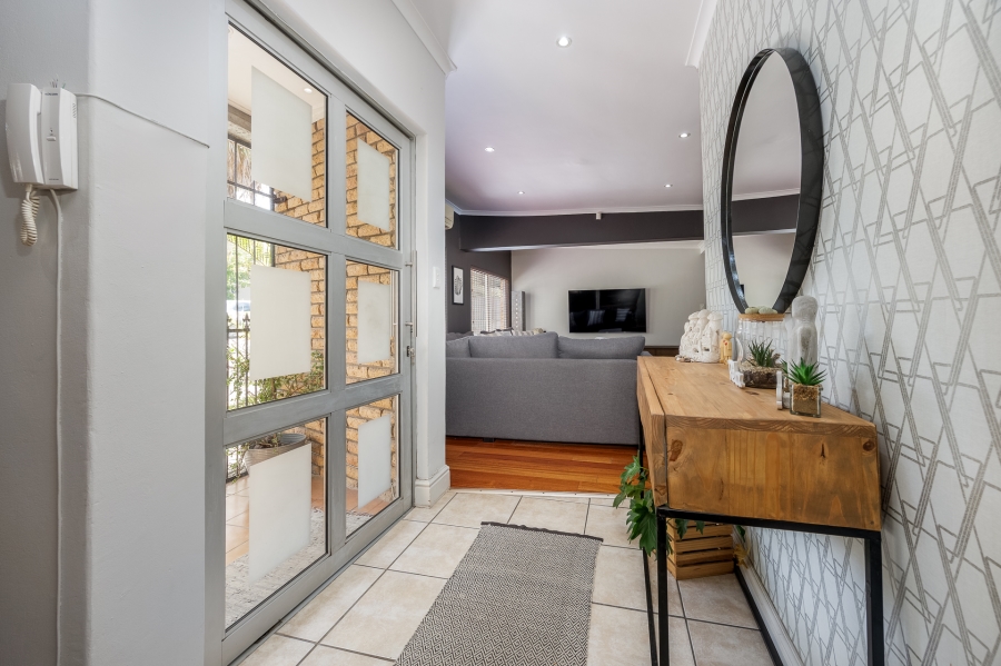 4 Bedroom Property for Sale in Vierlanden Western Cape